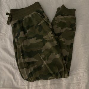 Camo Old Navy Sweatpants